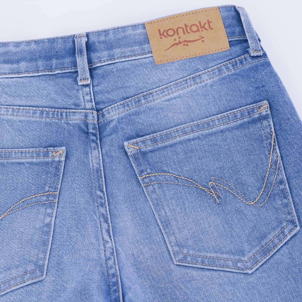 Straight garçon en jeans